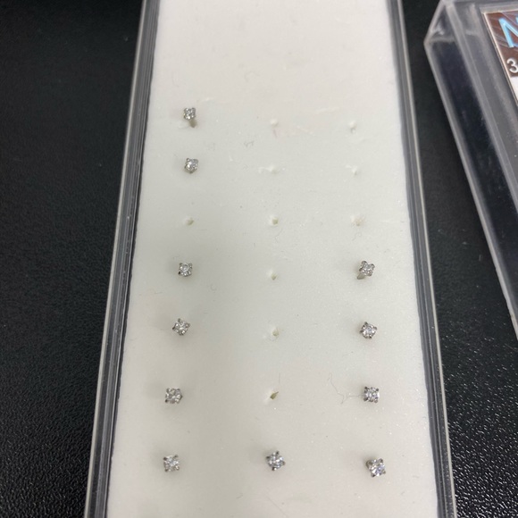 2 for $10 Nose rings (All NEW) - Picture 9 of 13